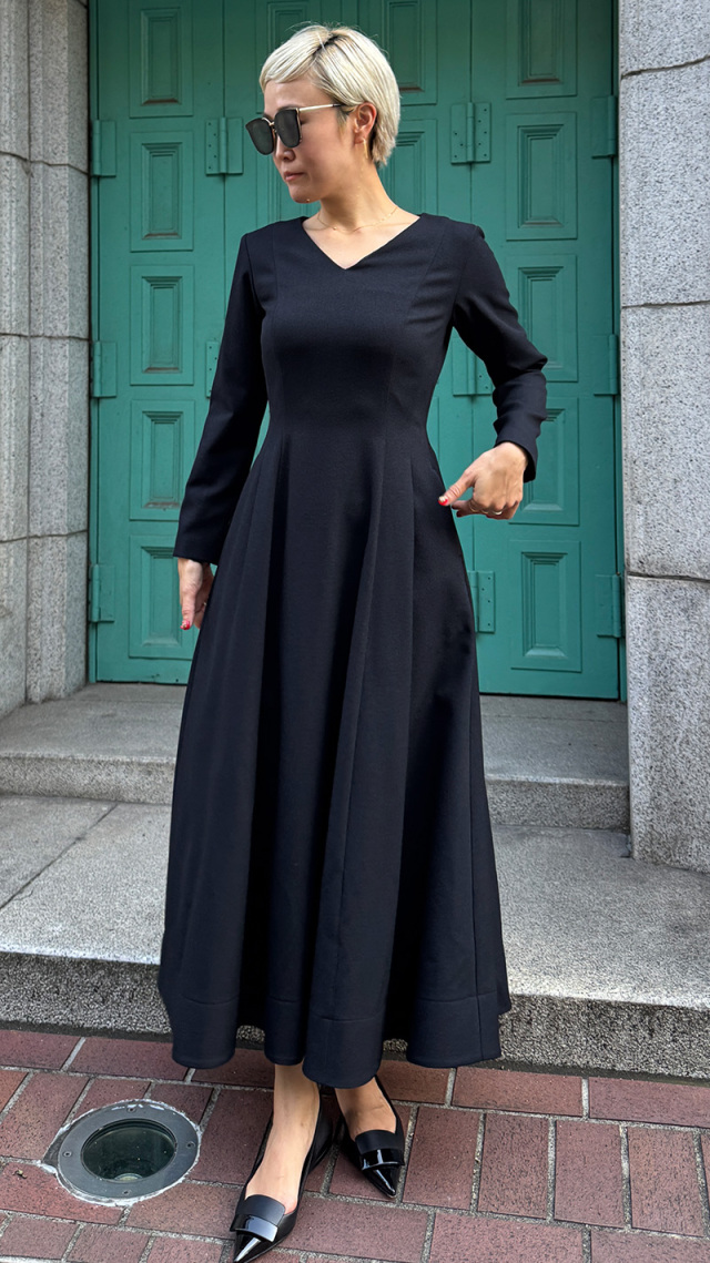 Vネックワンピース｜JENNE(ジェンヌ)公式通販：パリジェンヌのように