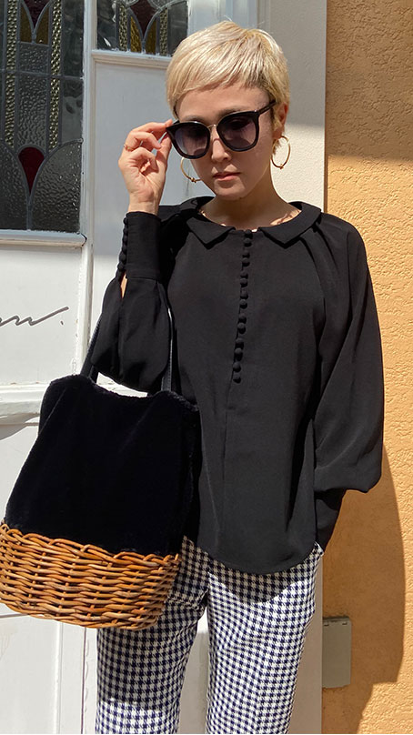 くるみボタン2wayとろみブラウス