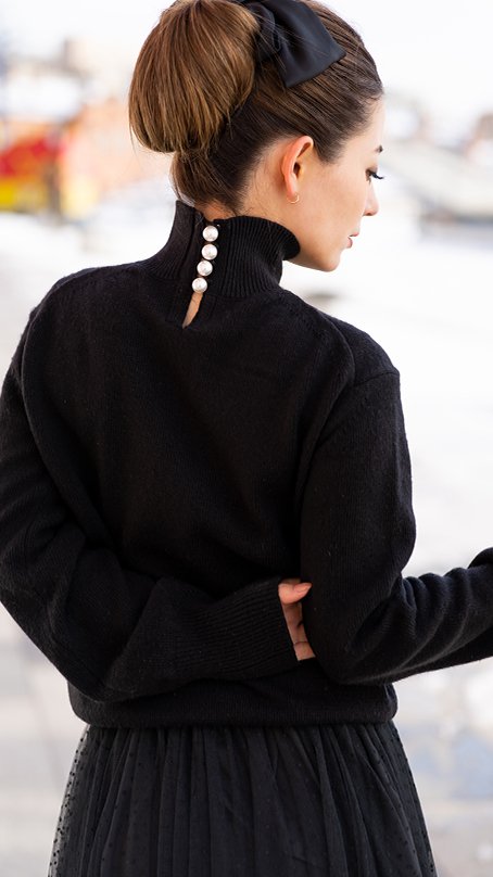 バックパールボタンニット