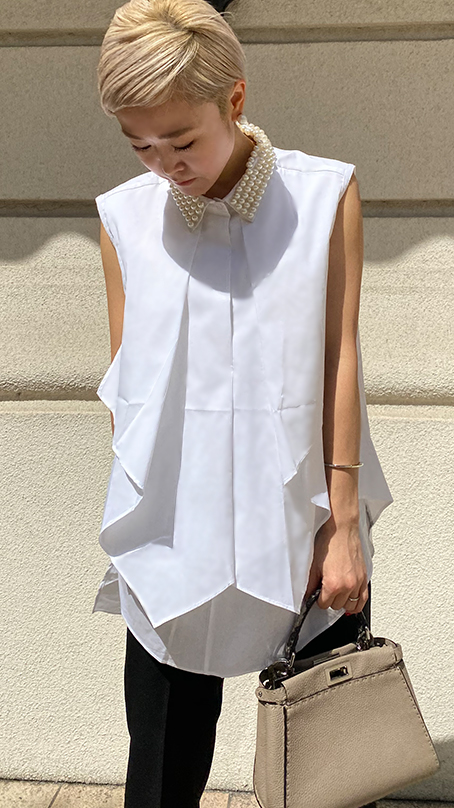 ハンドメイドパール刺繍フレアブラウス