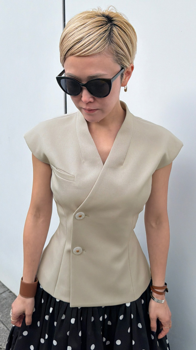 JENNEシックジャケット（接触冷感・静電帯電防止）