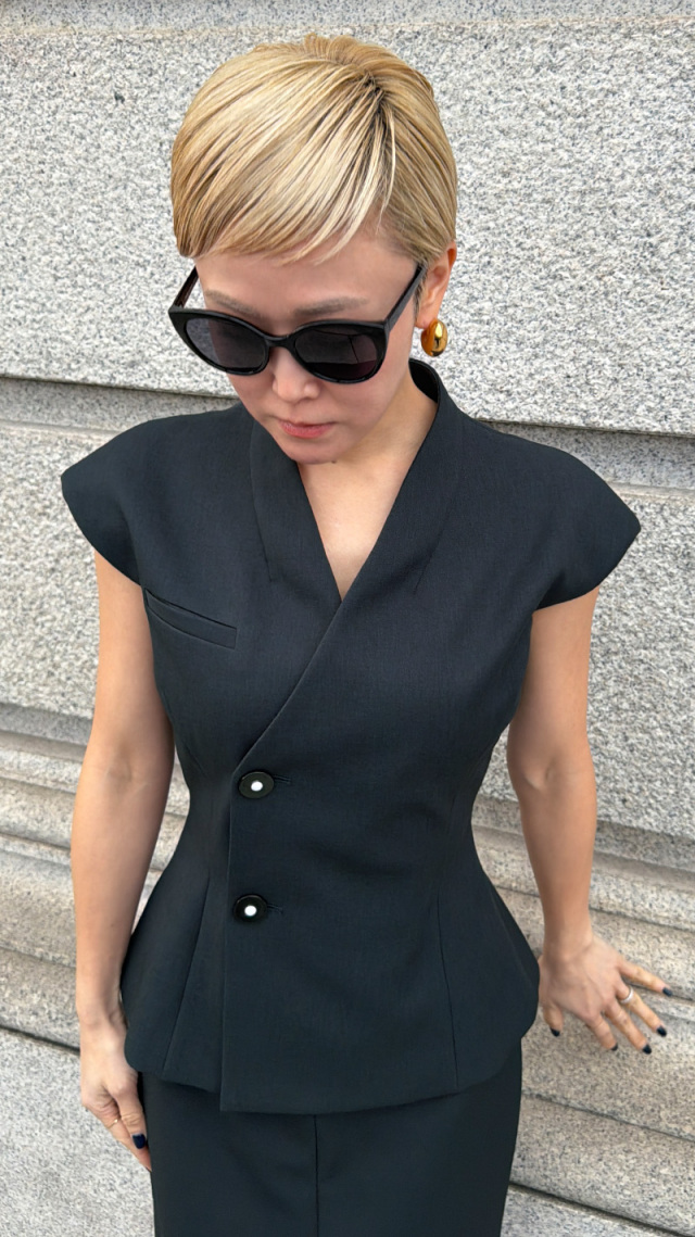 JENNEシックジャケット（接触冷感・静電帯電防止）