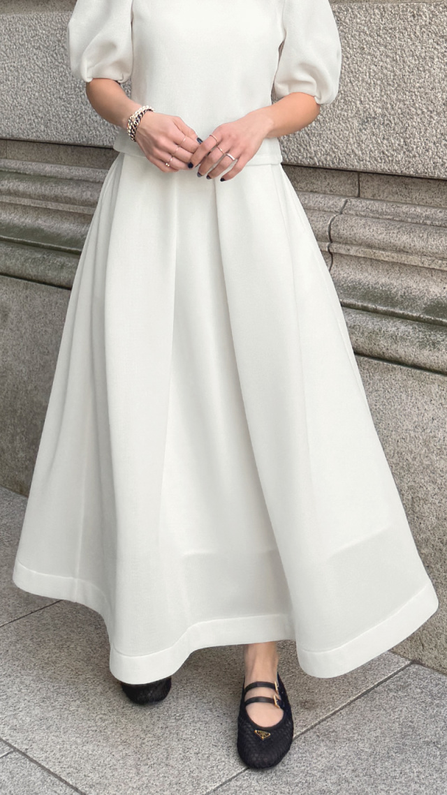 タックダンボールニットスカート