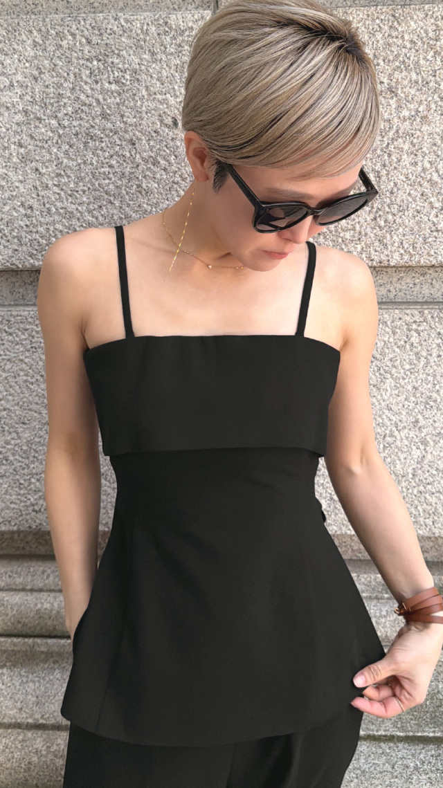 ビスチェ風トップス（防シワ機能性生地）