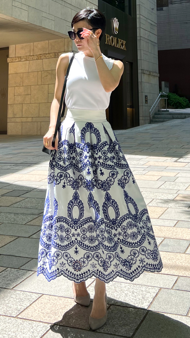 総刺繍BOXタックスカート